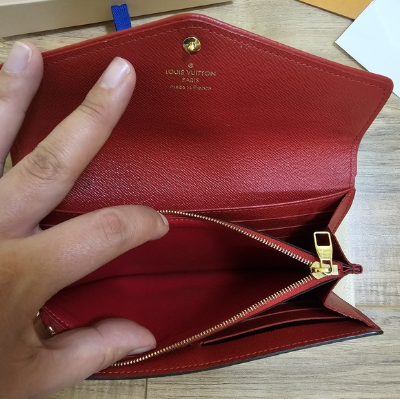 LOUIS VUITTON 2015 LV Monogram Sarah Retiro Wallet - Picture 13 of 17